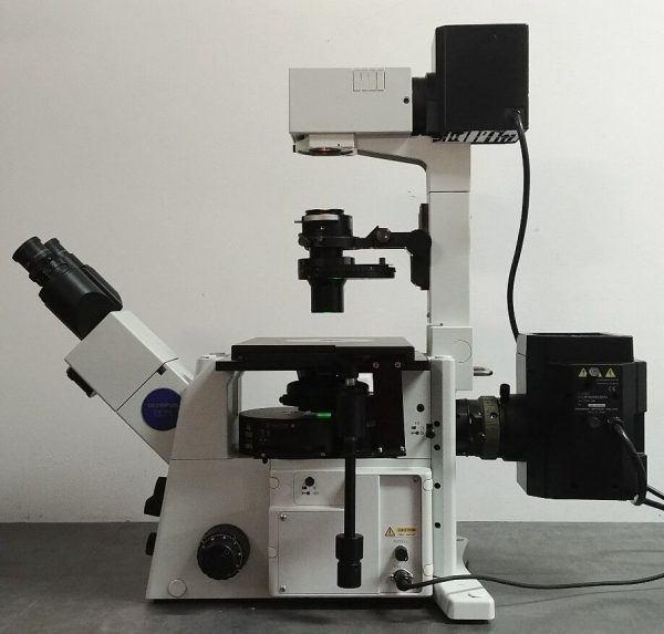 Olympus Microscope IX71 with Fluorescence and DIC Online