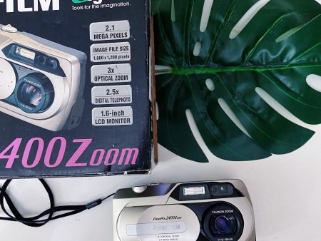 Fujifilm Finepix 2400 Zoom Hot on Sale